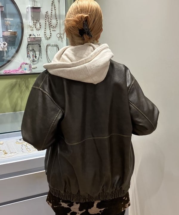 れいなさんの「BEAMS WOMEN｜フェイクレザー フライト ジャケット」を使ったコーディネート