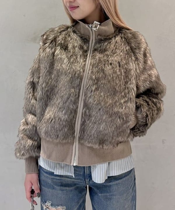 ヒカリさんの「BEAMS WOMEN｜ストライプ ジップ シャツ」を使ったコーディネート