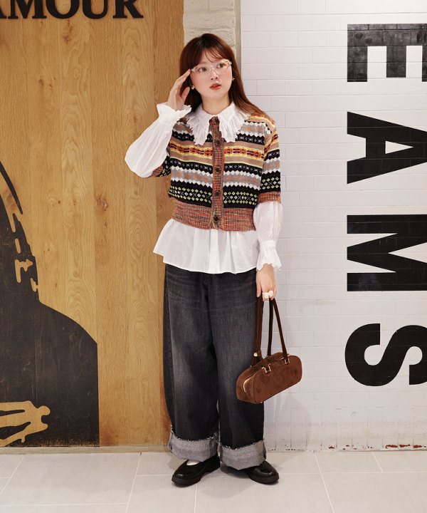 Joさんの「BEAMS WOMEN｜ユーロ ヴィンテージ フリル シャツ」を使ったコーディネート