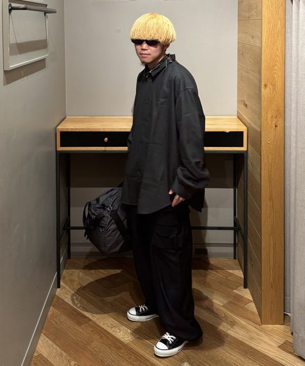 三宅 康平さんの「BEAMS WOMEN｜【別注】GREGORY / DUFFEL BAG M RIPSTOP」を使ったコーディネート