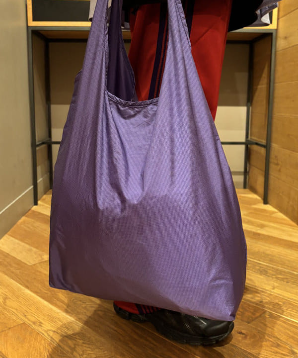 三宅 康平さんの「BEAMS WOMEN｜New Balance / 1906R」を使ったコーディネート