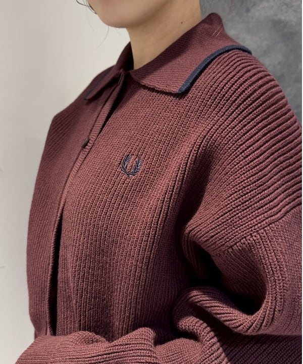 庭野 優紀さんの「BEAMS WOMEN｜【別注】FRED PERRY / Tipped Collar Cardigan」を使ったコーディネート