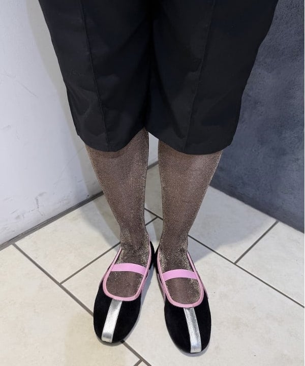 庭野 優紀さんの「BEAMS WOMEN｜【別注】FRED PERRY / Tipped Collar Cardigan」を使ったコーディネート