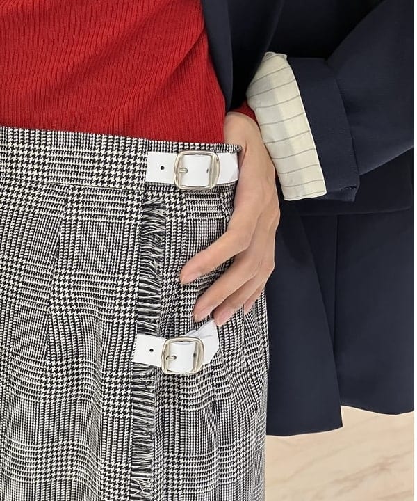 茂野 真楓さんの「BEAMS WOMEN｜ドライギャバジン ６ボタン ダブルジャケット」を使ったコーディネート