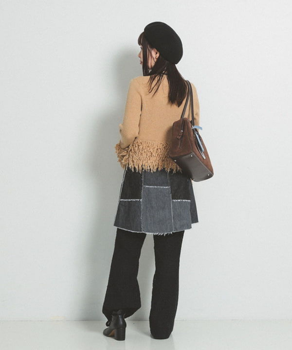 カタヤマ アヤさんの「BEAMS WOMEN｜レース スカート セット フレア パンツ」を使ったコーディネート