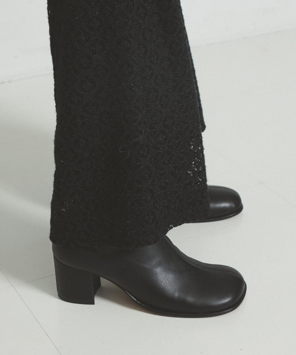 カタヤマ アヤさんの「BEAMS WOMEN｜レース スカート セット フレア パンツ」を使ったコーディネート