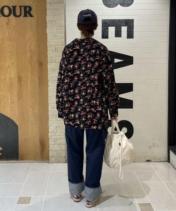 キラリさんの「BEAMS WOMEN｜12オンス デニム ペインター パンツ」を使ったコーディネート