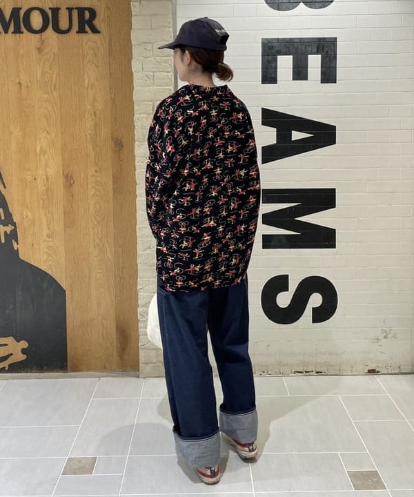 キラリさんの「BEAMS WOMEN｜12オンス デニム ペインター パンツ」を使ったコーディネート