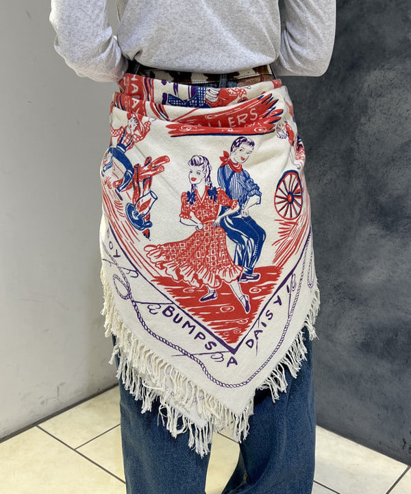 みゆうさんの「BEAMS WOMEN｜ギャザー ブレード Vネック トップス」を使ったコーディネート