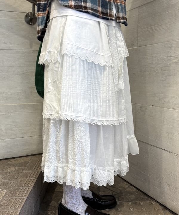 み　う　ちさんの「BEAMS WOMEN｜【別注】N,P,E / ペイシェントバッグ カラー デニム M」を使ったコーディネート