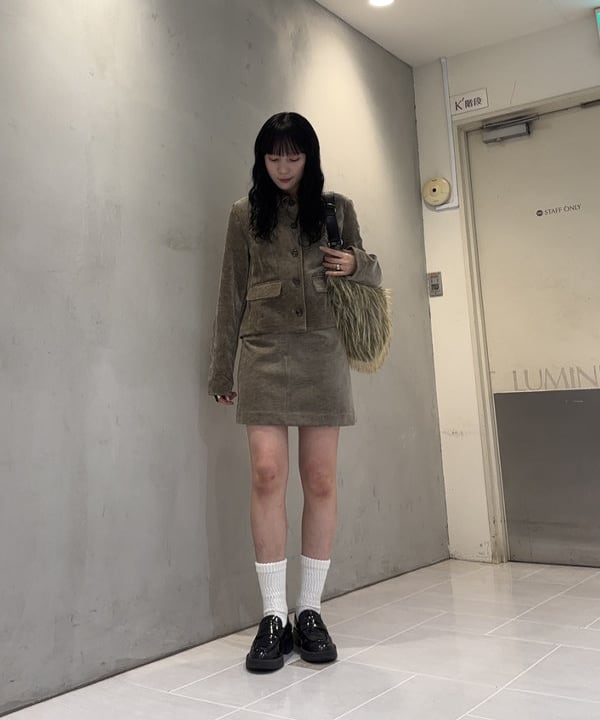 松田 陽茉莉さんの「BEAMS WOMEN｜モール ミニ スカート」を使ったコーディネート