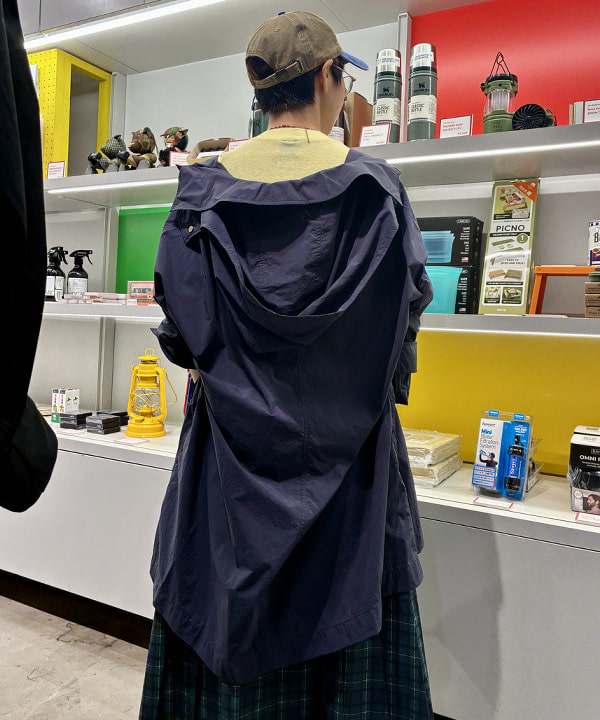 みりさんの「Traditional Weatherwear / パッカブル MALTON フードコート」を使ったコーディネート