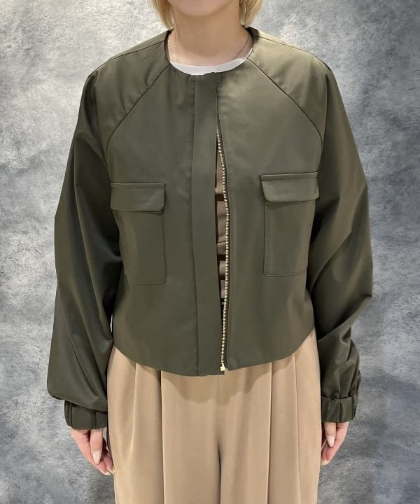 菜月さんの「BEAMS WOMEN｜エディター東原妙子 × Demi-Luxe BEAMS / シャイニー ポケット ショートブルゾン」を使ったコーディネート