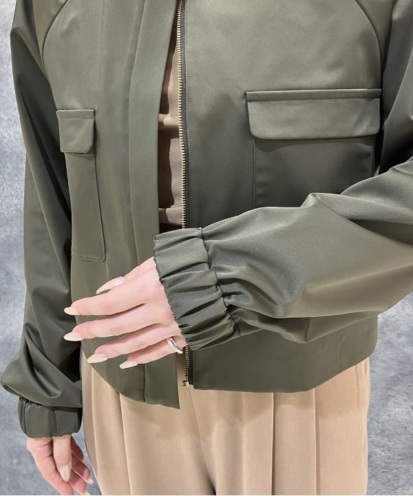 菜月さんの「BEAMS WOMEN｜エディター東原妙子 × Demi-Luxe BEAMS / シャイニー ポケット ショートブルゾン」を使ったコーディネート