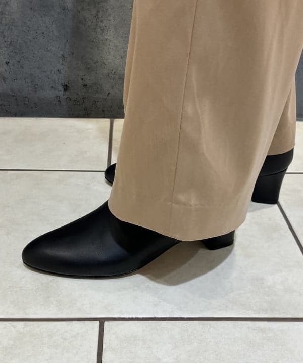 菜月さんの「BEAMS WOMEN｜エディター東原妙子 × Demi-Luxe BEAMS / シャイニー ポケット ショートブルゾン」を使ったコーディネート