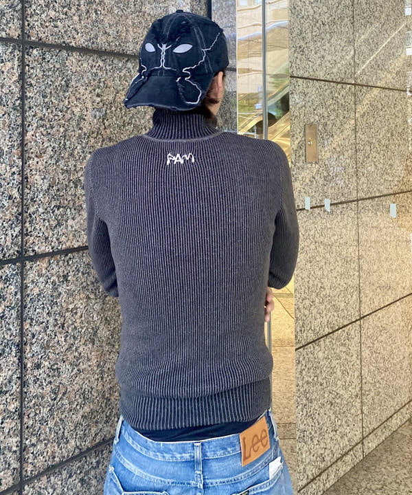 はるひむさんの「BEAMS WOMEN｜【別注】Lee / RIPPED JEANS」を使ったコーディネート