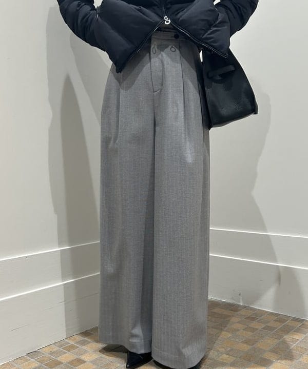 大槻 まひろさんの「BEAMS WOMEN｜TATRAS × Demi-Luxe BEAMS / 別注 KOSAVA セイル ファー ダウンジャケット」を使ったコーディネート