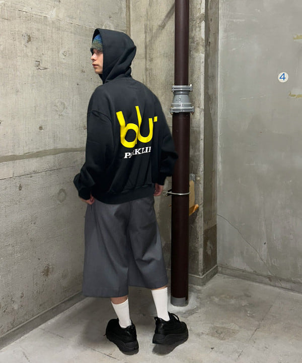 大野 滉太さんの「BEAMS WOMEN｜グラデーション ワッチキャップ」を使ったコーディネート