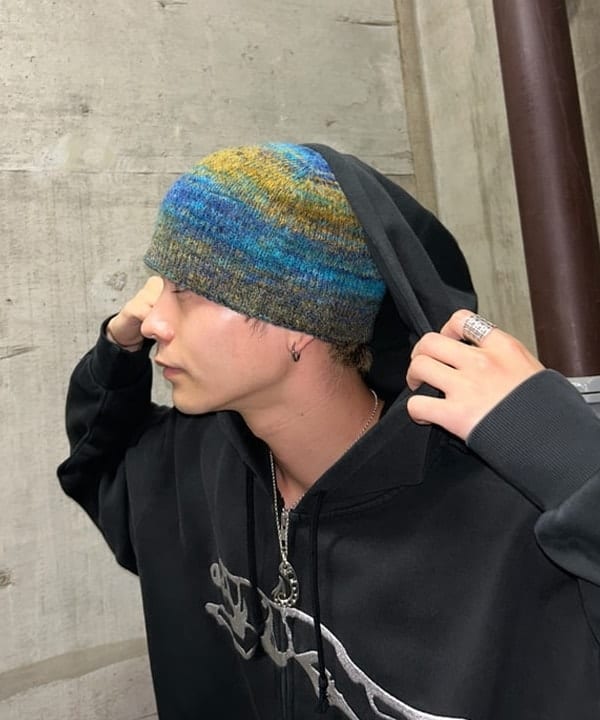 大野 滉太さんの「BEAMS WOMEN｜グラデーション ワッチキャップ」を使ったコーディネート