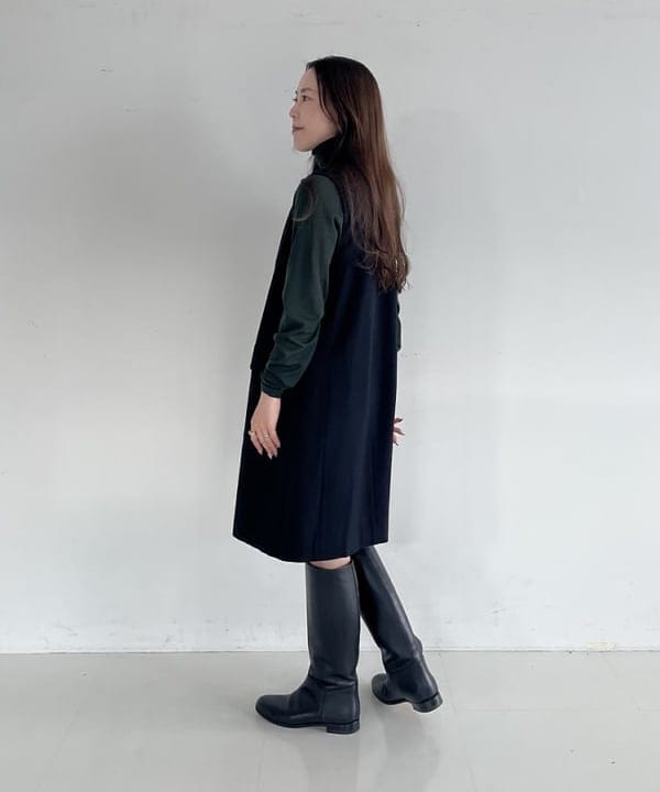 関 桂子さんの「BEAMS WOMEN｜AK+1 / 18ゲージ ハイネック プルオーバー」を使ったコーディネート