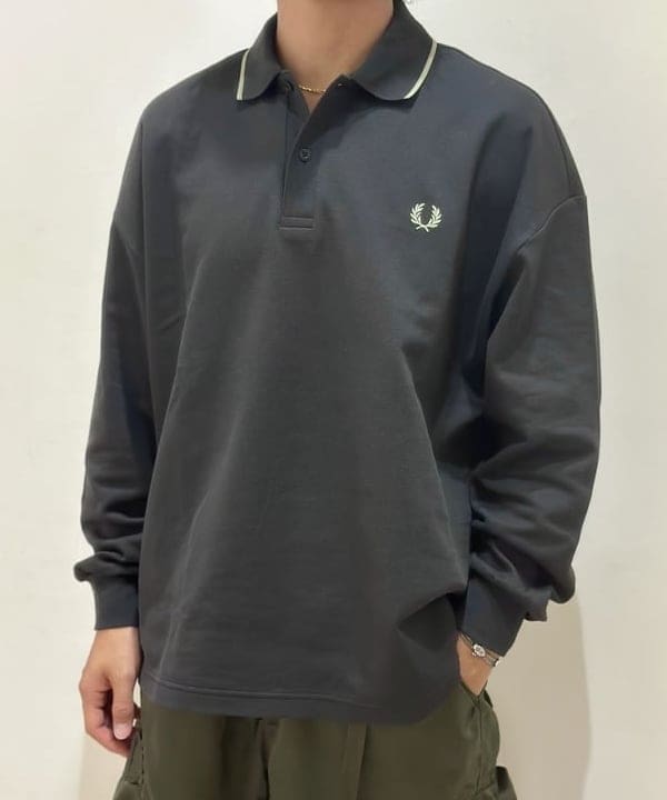 Kellyさんの「BEAMS WOMEN｜【別注】FRED PERRY / SINGLE TIP RELAX PIQUE TEXTURE SHIRT」を使ったコーディネート