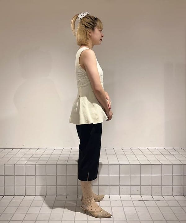 ナカノ アイさんの「BEAMS WOMEN｜RBS / リブ キリカエ ベスト」を使ったコーディネート