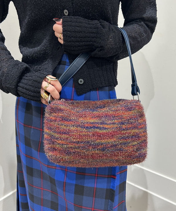 大槻 まひろさんの「BEAMS WOMEN｜AK+1 / ポロカラーショート カーディガン」を使ったコーディネート