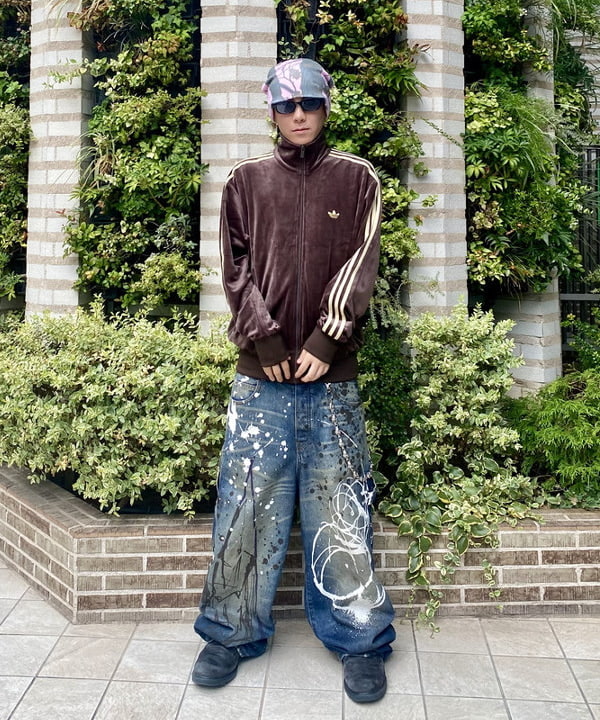 はるひむさんの「BEAMS WOMEN｜adidas / FB TT ベロア トラックトップ」を使ったコーディネート