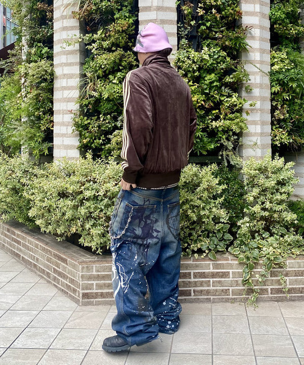 はるひむさんの「BEAMS WOMEN｜adidas / FB TT ベロア トラックトップ」を使ったコーディネート