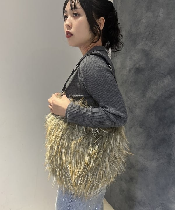 星野 真依さんの「BEAMS WOMEN｜LEVI'S(R) / BAGGY DAD バレルジーンズ」を使ったコーディネート