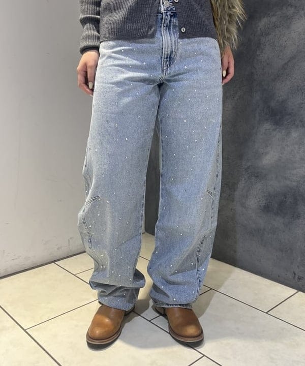 星野 真依さんの「BEAMS WOMEN｜LEVI'S(R) / BAGGY DAD バレルジーンズ」を使ったコーディネート