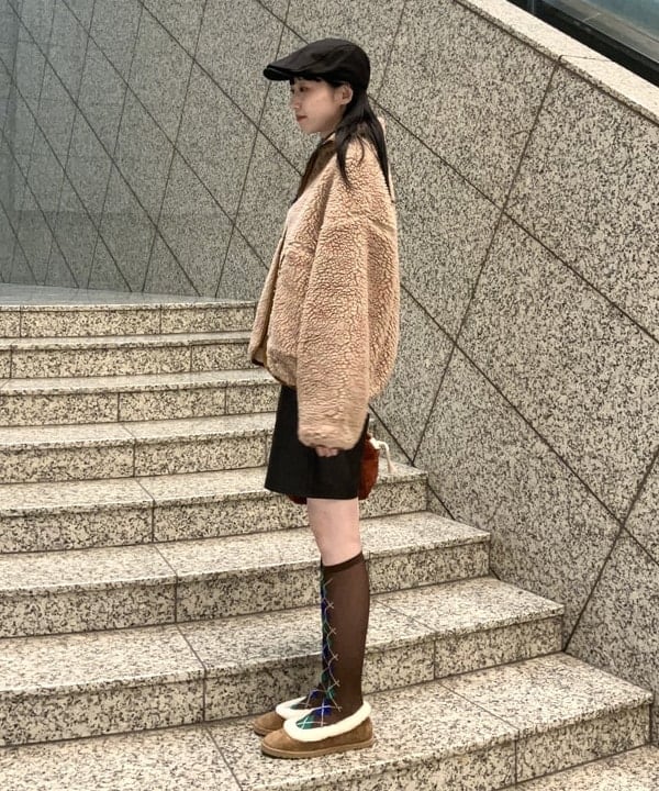 加歩さんの「BEAMS WOMEN｜UGG(R) for Ray BEAMS / MARLENE CONFETTI JACKET」を使ったコーディネート