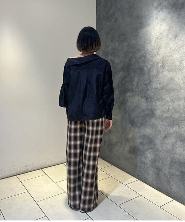 仙田 こころさんの「BEAMS WOMEN｜RBS / アーム タック ボートネック ブラウス」を使ったコーディネート