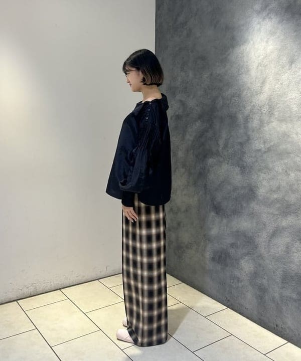 仙田 こころさんの「BEAMS WOMEN｜RBS / アーム タック ボートネック ブラウス」を使ったコーディネート