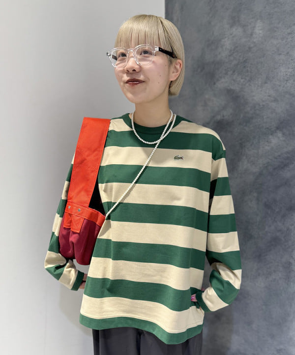 yokoyama shionさんの「BEAMS WOMEN｜【別注】LACOSTE / ボーダー ロングスリーブ Tシャツ」を使ったコーディネート