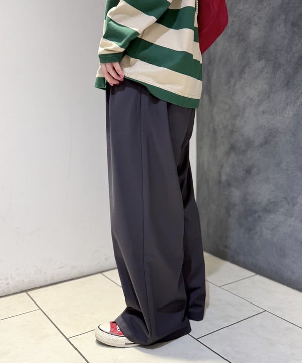 yokoyama shionさんの「BEAMS WOMEN｜【別注】LACOSTE / ボーダー ロングスリーブ Tシャツ」を使ったコーディネート