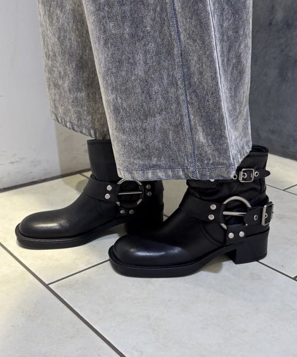 福田 まみさんの「BEAMS WOMEN｜リブ シャーリング カーディガン」を使ったコーディネート