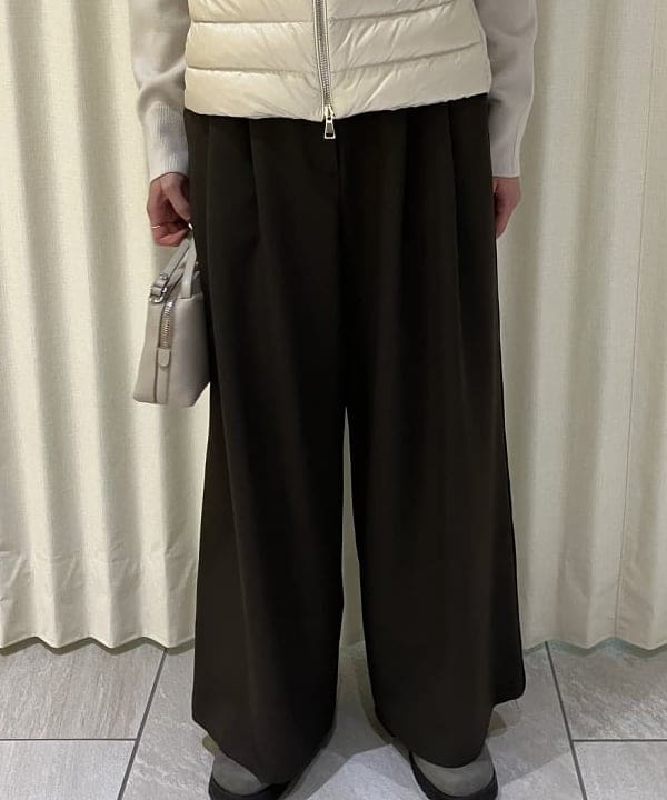 nodokaさんの「BEAMS WOMEN｜ポプリン 2タックパンツ」を使ったコーディネート