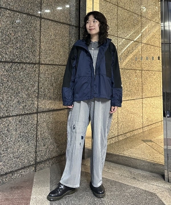 Sakiさんの「BEAMS WOMEN｜【別注】THE NORTH FACE PURPLE LABEL / Mountain Wind Parka 25FW」を使ったコーディネート