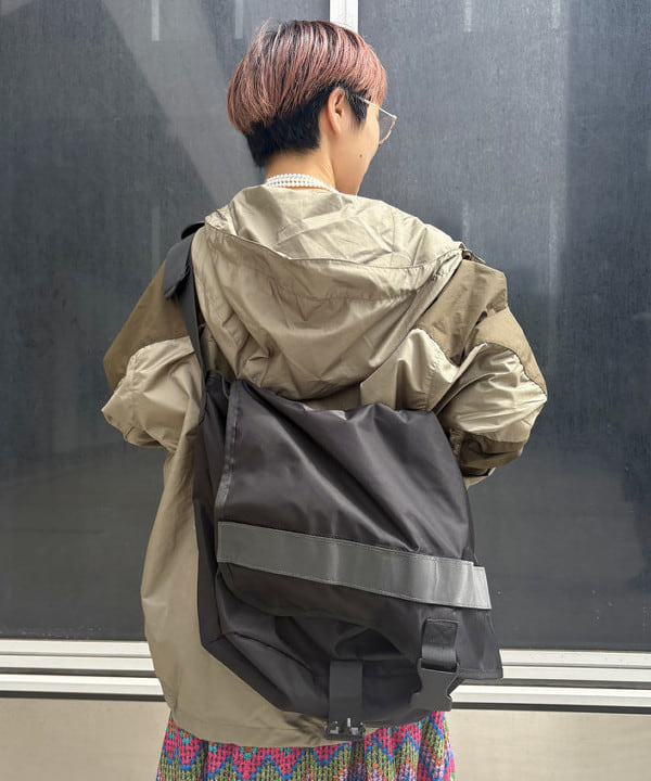 みりさんの「【別注】THE NORTH FACE PURPLE LABEL / マウンテン ウインド パーカ」を使ったコーディネート