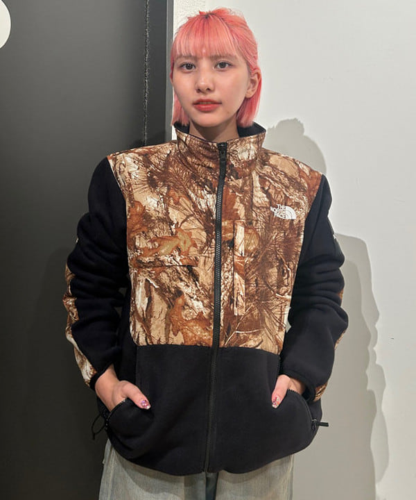 佐藤 亜美さんの「BEAMS WOMEN｜【別注】Champion / ミッキーマウス / フットボール Tシャツ」を使ったコーディネート