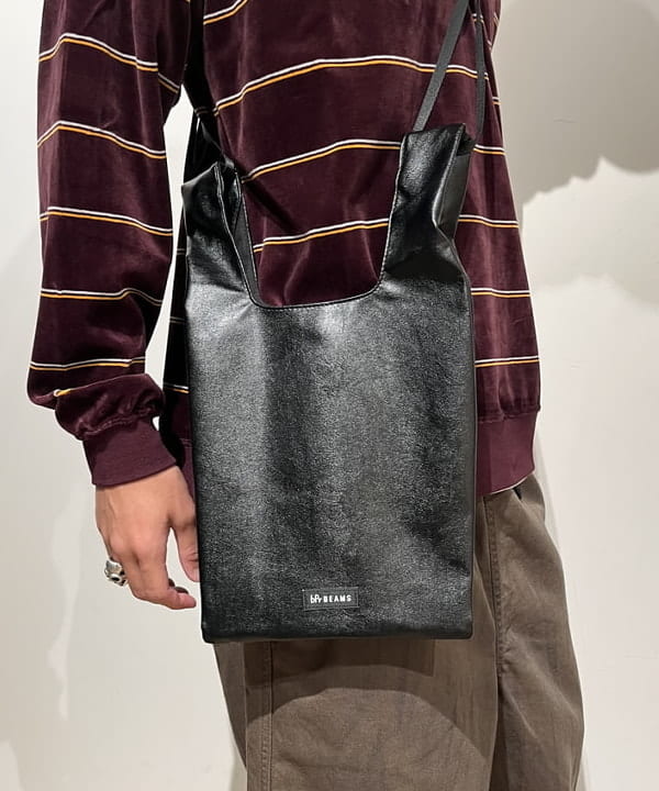 BANさんの「BEAMS WOMEN｜ワイドフィット ベロア ボーダー ポロシャツ」を使ったコーディネート