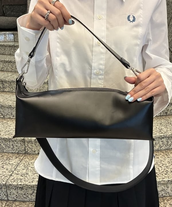 amiriさんの「BEAMS WOMEN｜【別注】FRED PERRY / Tennis Pleats Skirt」を使ったコーディネート