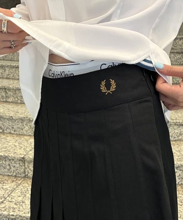 amiriさんの「BEAMS WOMEN｜【別注】FRED PERRY / Tennis Pleats Skirt」を使ったコーディネート