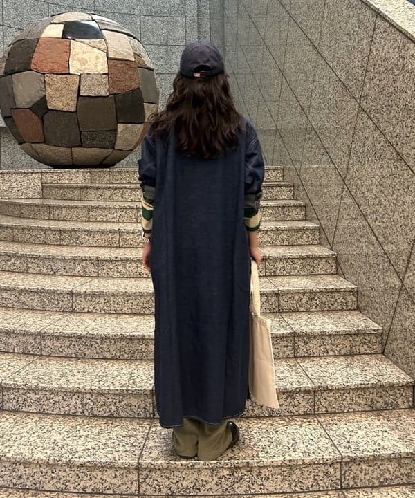 ばるたんさんの「BEAMS WOMEN｜orSlow / デニム プルオーバー ドレス」を使ったコーディネート
