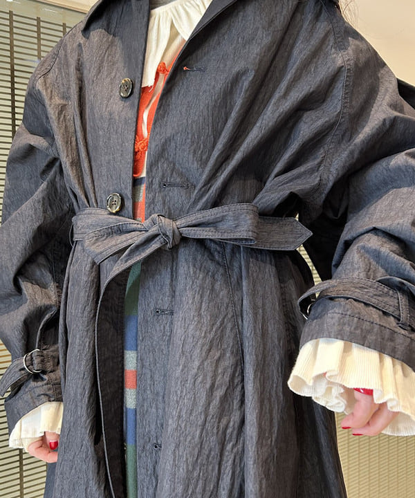 清水 彩乃さんの「BEAMS WOMEN｜コットン ナイロン ミリタリー ステンカラー コート」を使ったコーディネート