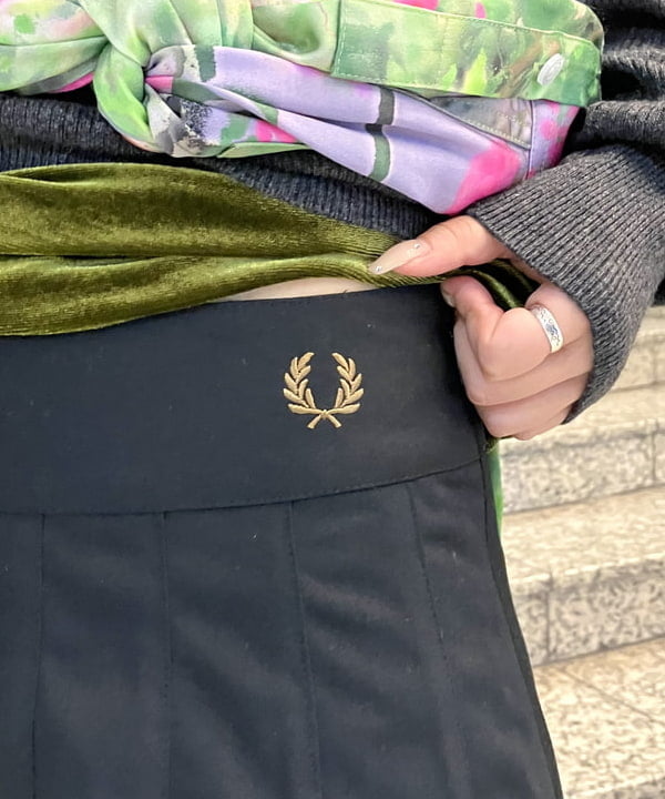 まゆちゃんさんの「BEAMS WOMEN｜リブ オフショルダー プルオーバー」を使ったコーディネート