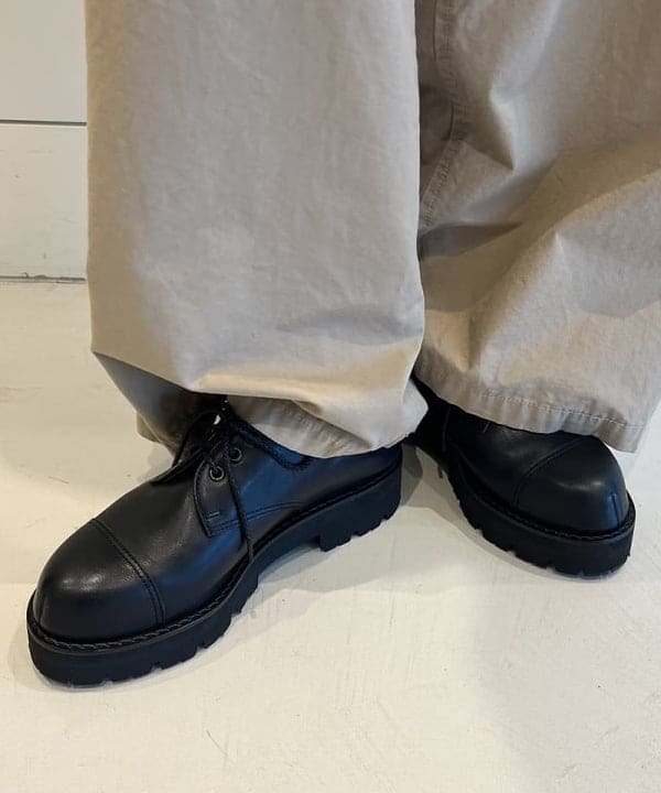 ミナミマリコさんの「BEAMS WOMEN｜maturely / コットン シルク ジッパー カーゴパンツ」を使ったコーディネート