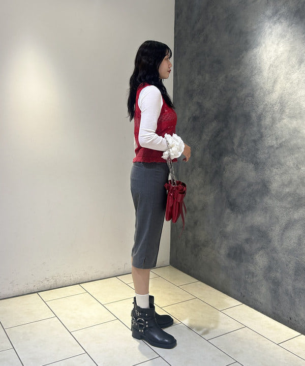 ハルカさんの「BEAMS WOMEN｜ボーダー レース編み ベスト」を使ったコーディネート