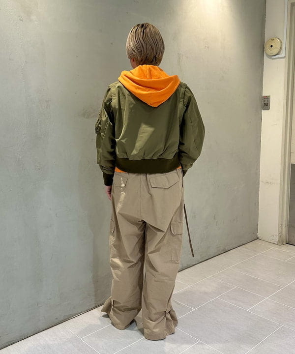 スミレさんの「BEAMS WOMEN｜デタッチ スリーブ ミリタリー ブルゾン」を使ったコーディネート